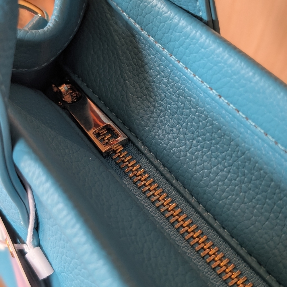 Sky Blue Tote Bag With Crossbody Strap Included. - Picture 3 of 8
